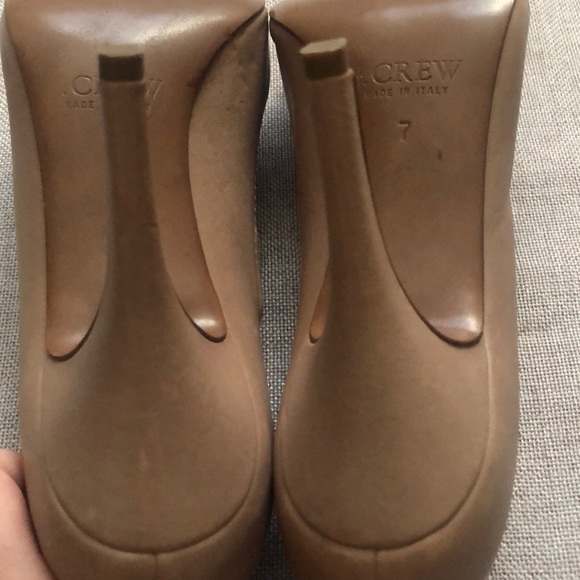 Pumps - Picture 4 of 5